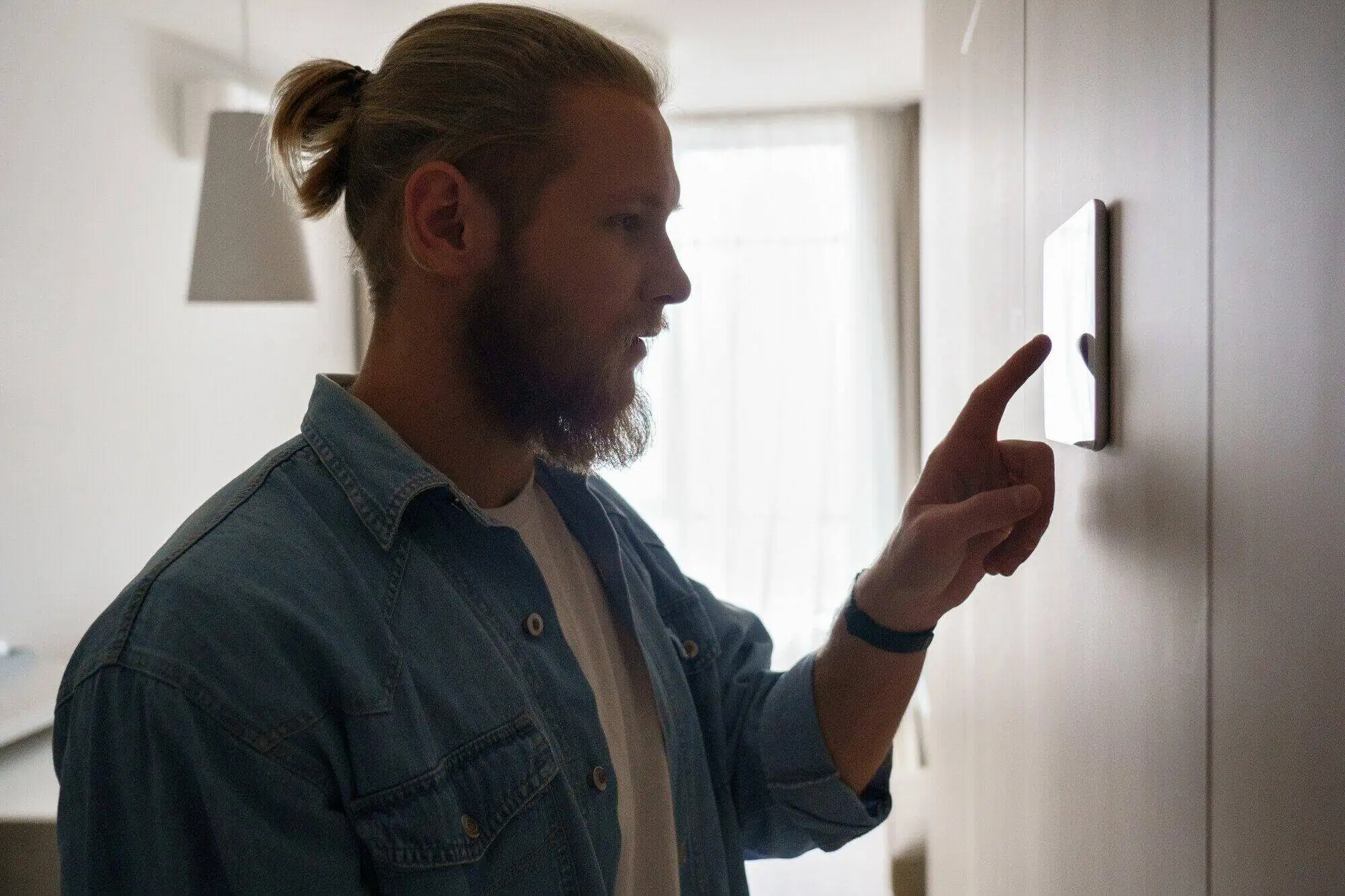 Choosing HVAC Accessories: Humidifiers, Dehumidifiers, and Beyond