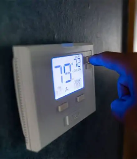 signs it's time for thermostat replacement